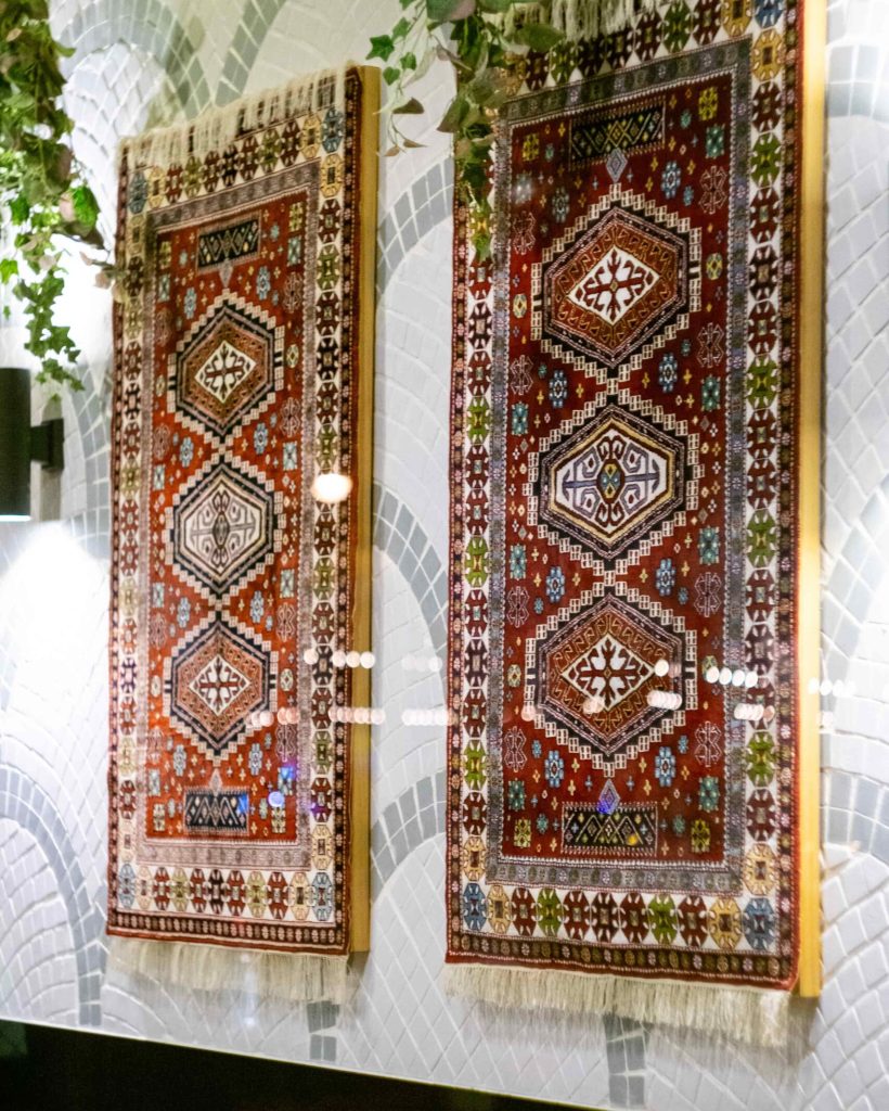 azerbaijan-streets-old-town-old-buildings-min